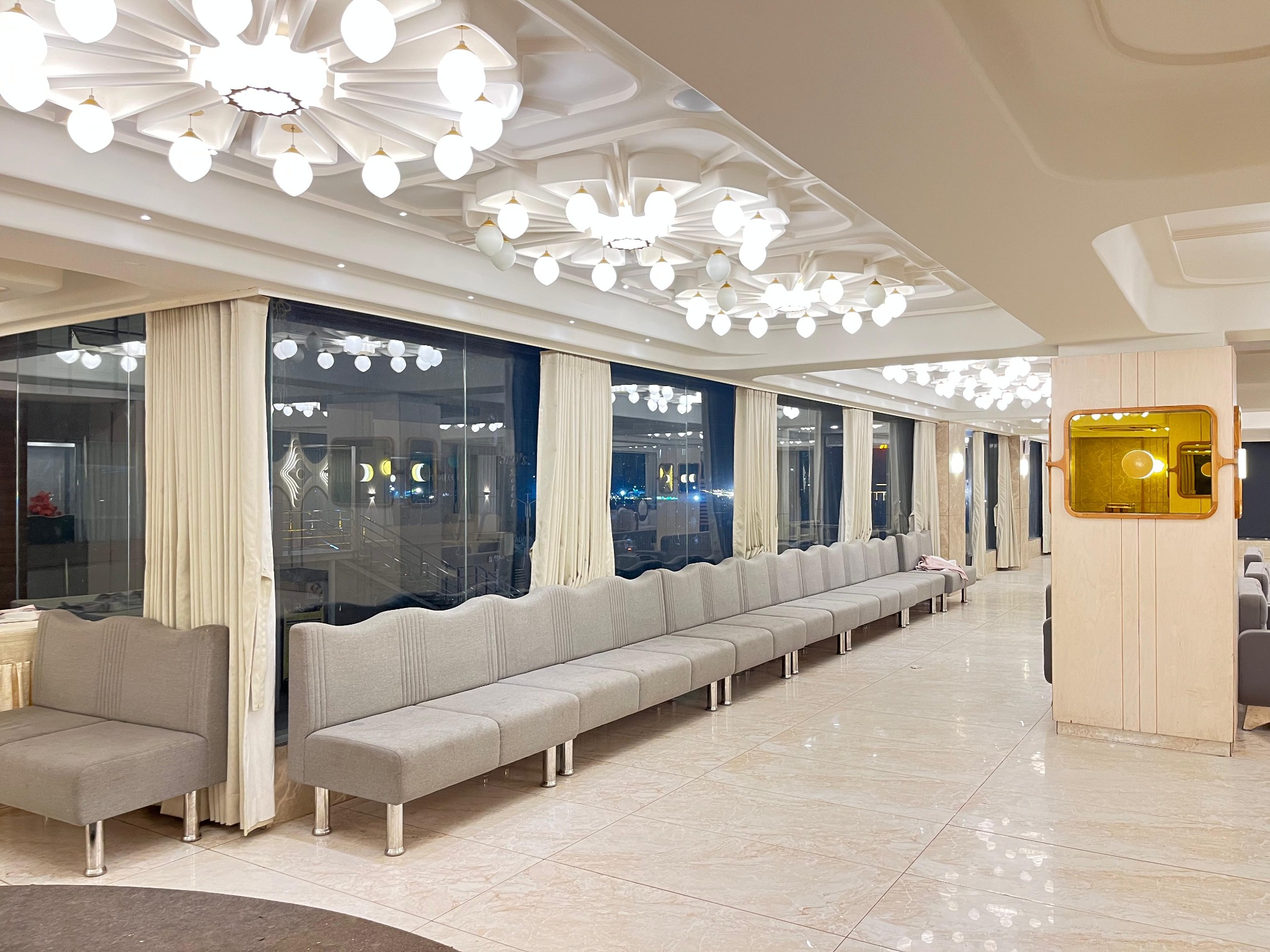 Grand Royal Dine elegant seating area